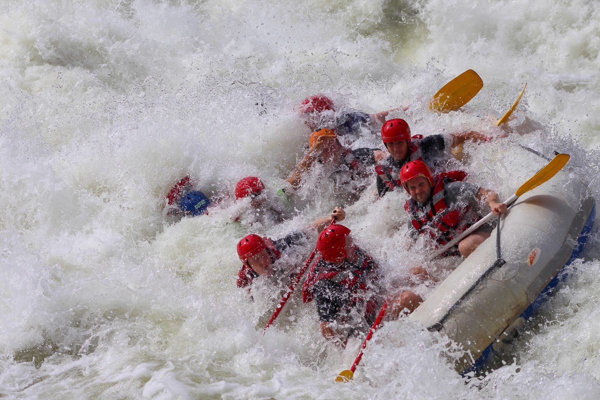 Zimbabwe safari white water rafting