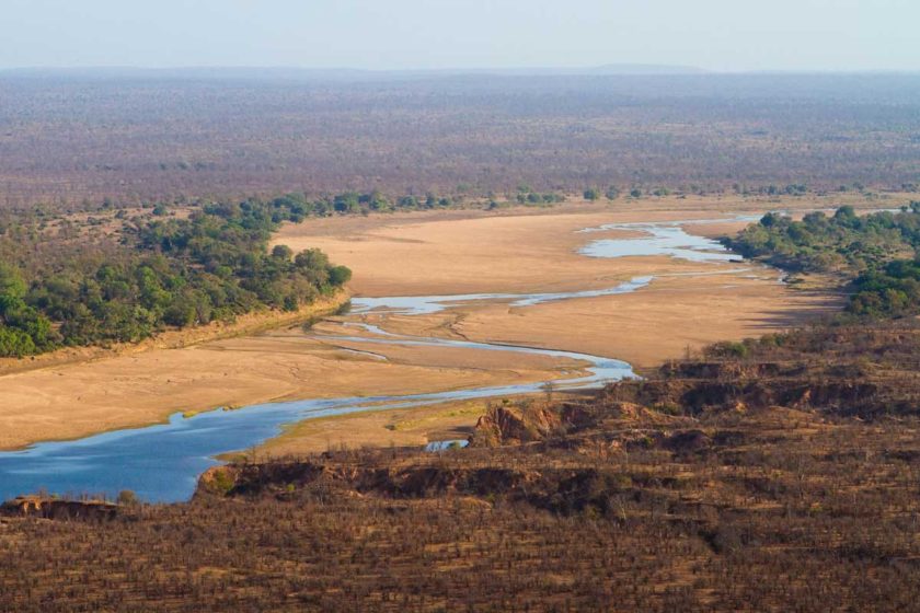 ZIMBABWE-CHILOJO-CLIFFS-GONAREZHOU-AFRICA.jpg