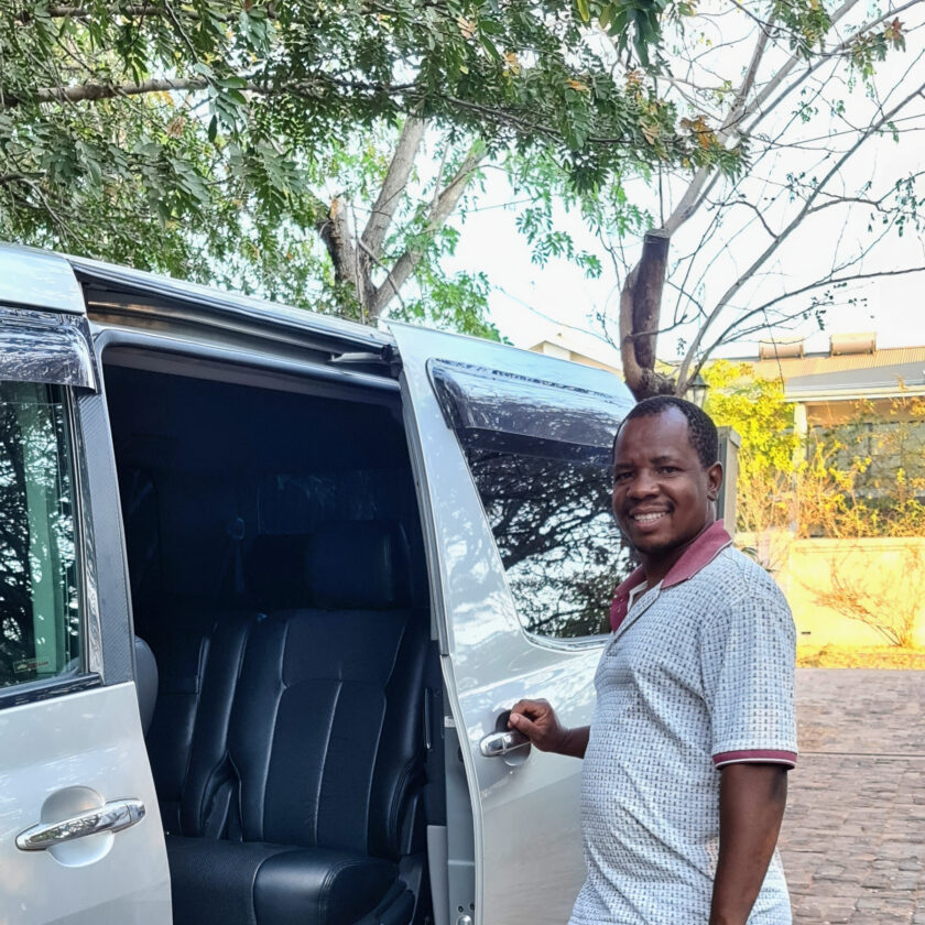 Alphas Taxis Victoria Falls