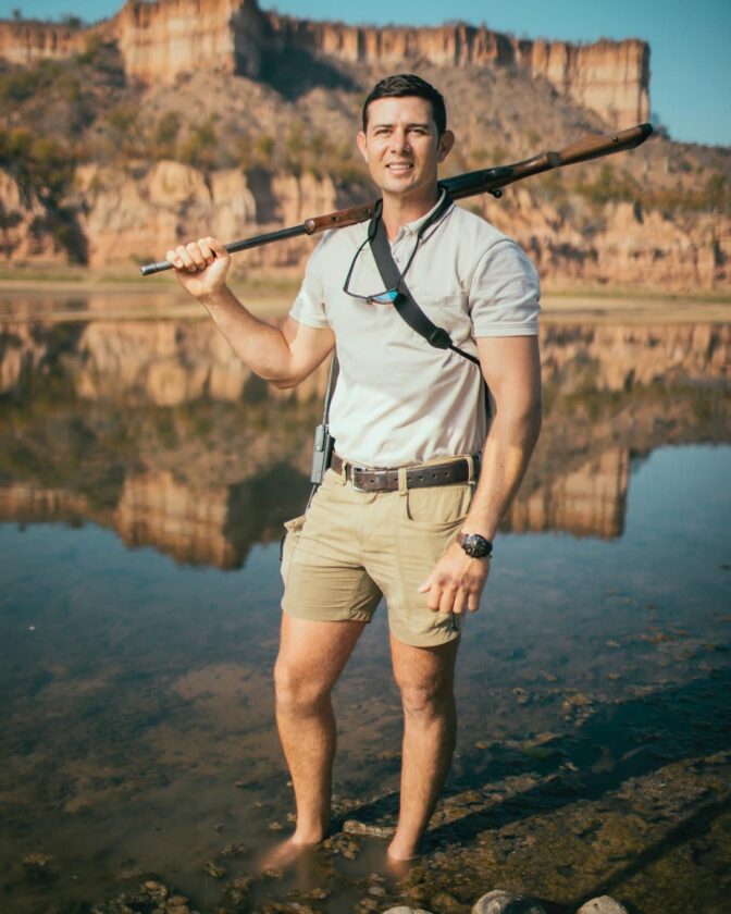 Mitchell Riley Safari Guide Great Zimbabwe