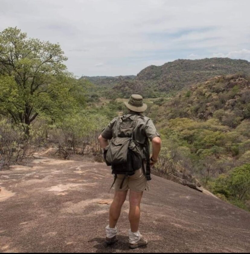 Safari Guide Afrika Writers Safari Great Zimbabwe Guide Travel